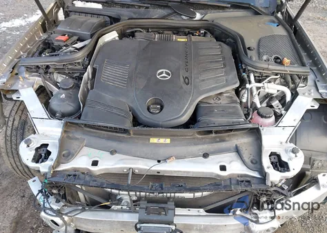 2021 Mercedes-Benz E 450 4Matic z USA, uszkodzony, nr VIN W1KZF5KB2MB001362